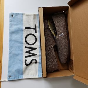 Tom's Classic Brown Metallic Herringbone  Size 7.5